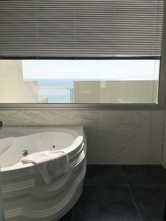 Çatı Katı Jakuzili Oda